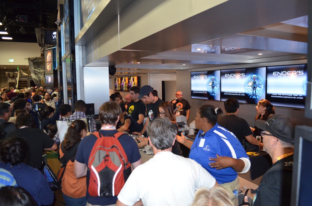 San Diego Comic Con 2013 Lionsgate Booth Giveaway