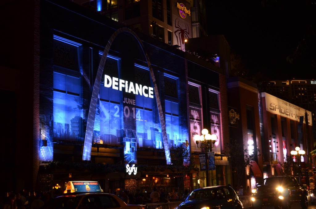 San Diego Comic Con 2013 Thursady Defiance Wall Wrap Art