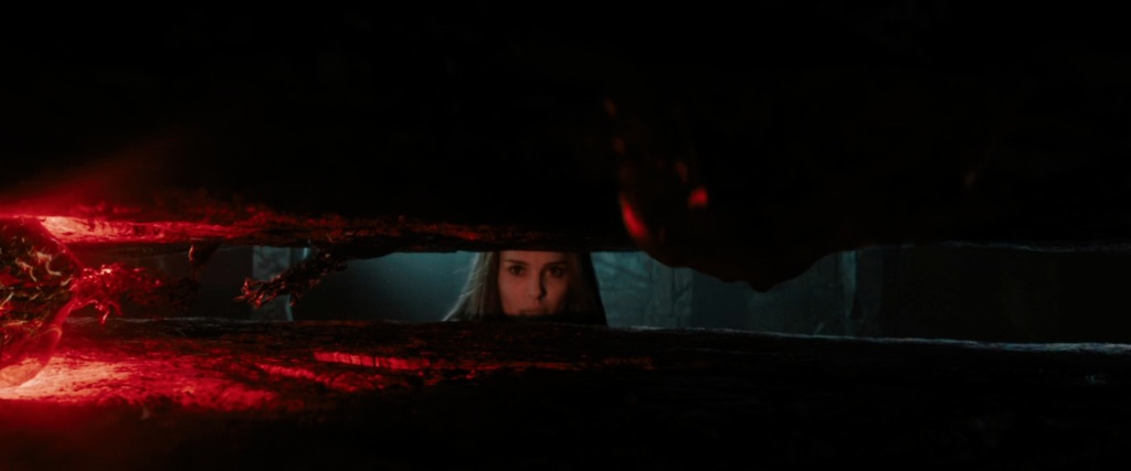 Thor The Dark World Movie Trailer Screenshot Red Core