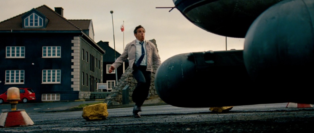 The Secret Life of Walter Mitty Teaser Trailer 6