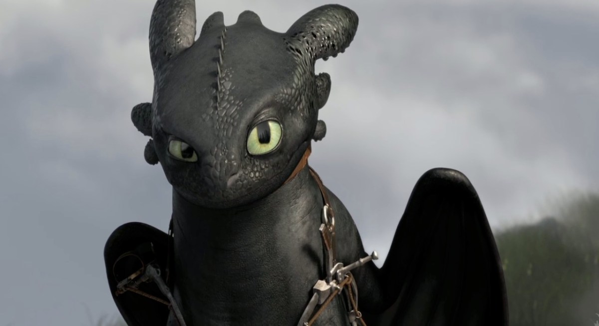 How to Train Your Dragon 2 Movie Trailer Curious Toothless
