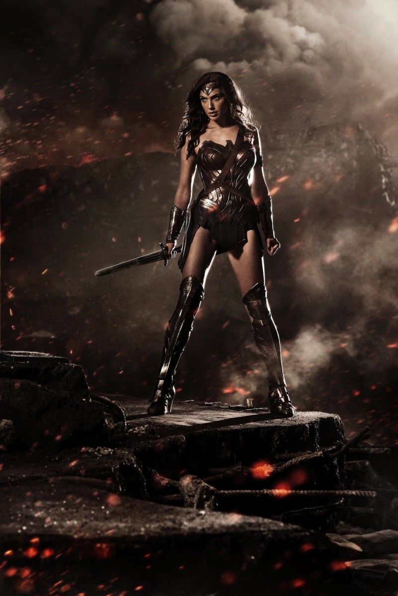 Batman V Superman-Dawn of Justice Wonder Woman poster reveal