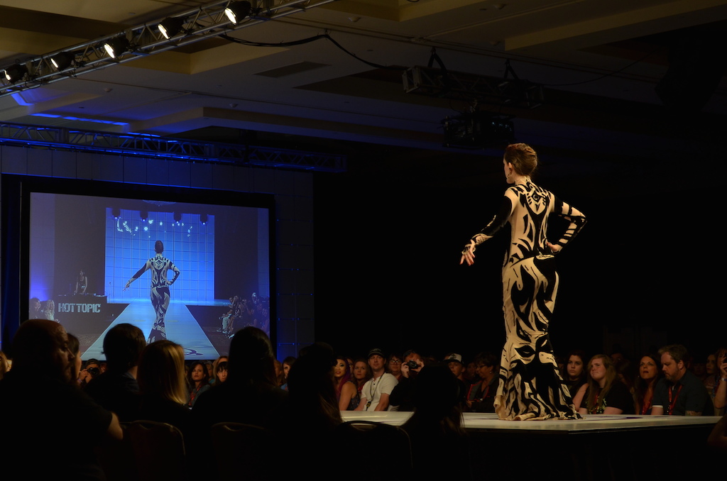 Her Universe Fashion Show SDCC 2014 Kathryn Henzler Divergent 2