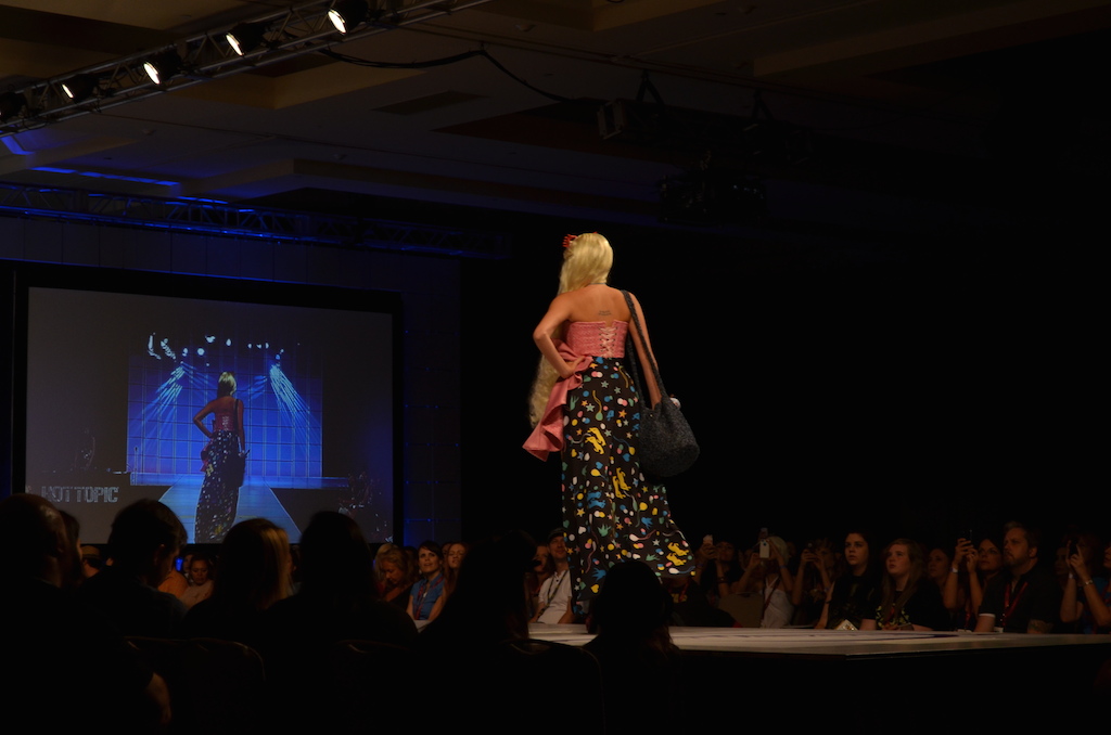 Her Universe Fashion Show SDCC 2014 Linda Heredia Luna Lovegood Harry Potter 2
