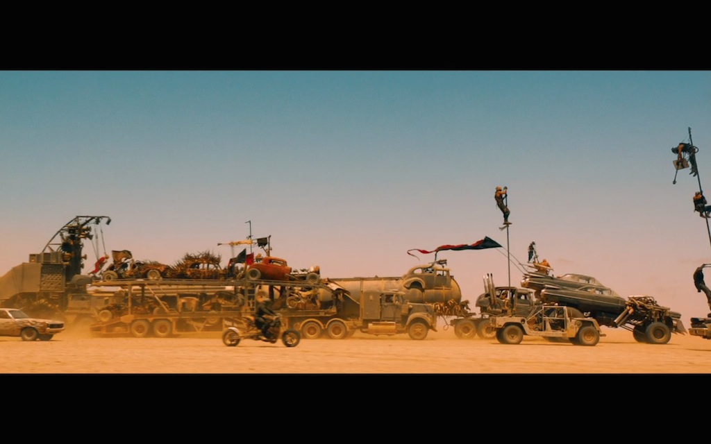 Mad Max Fury Road Comic Con Trailer Screenshot Convoy Fleet