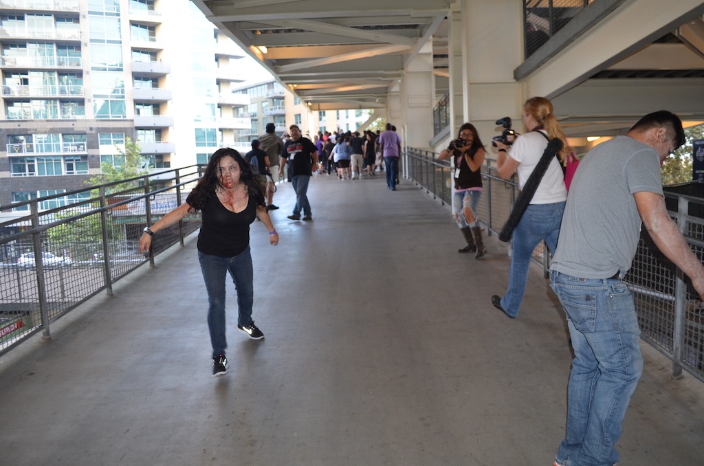 The Walking Dead Escape Comic-Con 2014 Petco Park 16