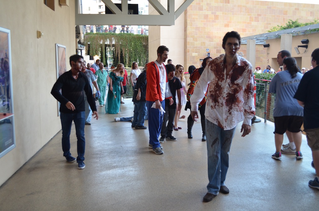 The Walking Dead Escape Comic-Con 2014 Petco Park 38