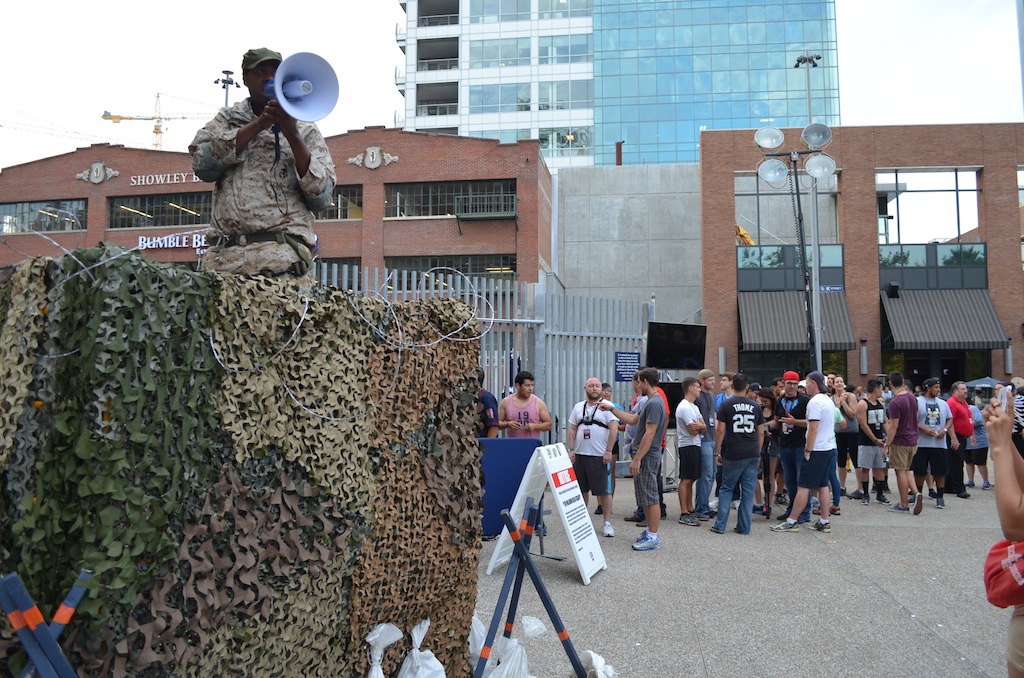 The Walking Dead Escape Comic-Con 2014 Petco Park 4