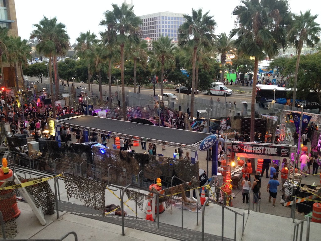 The Walking Dead Escape Comic-Con 2014 Petco Park 59
