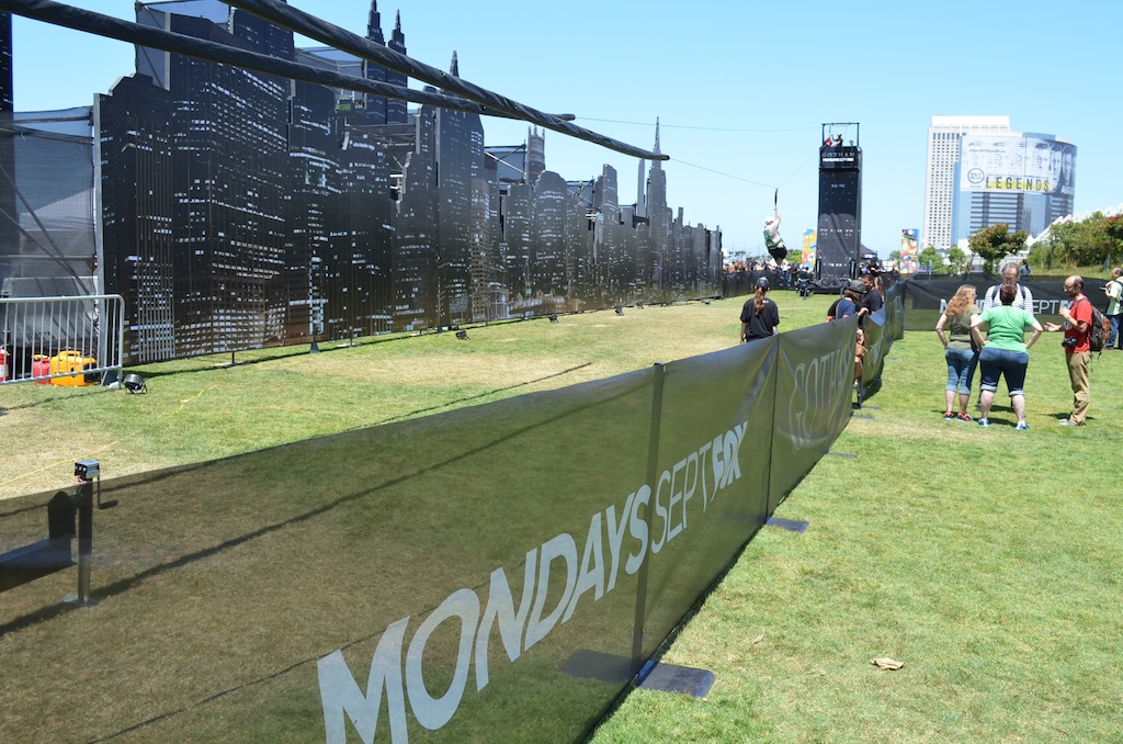 Comic-Con 2014 Gotham Zipline 2