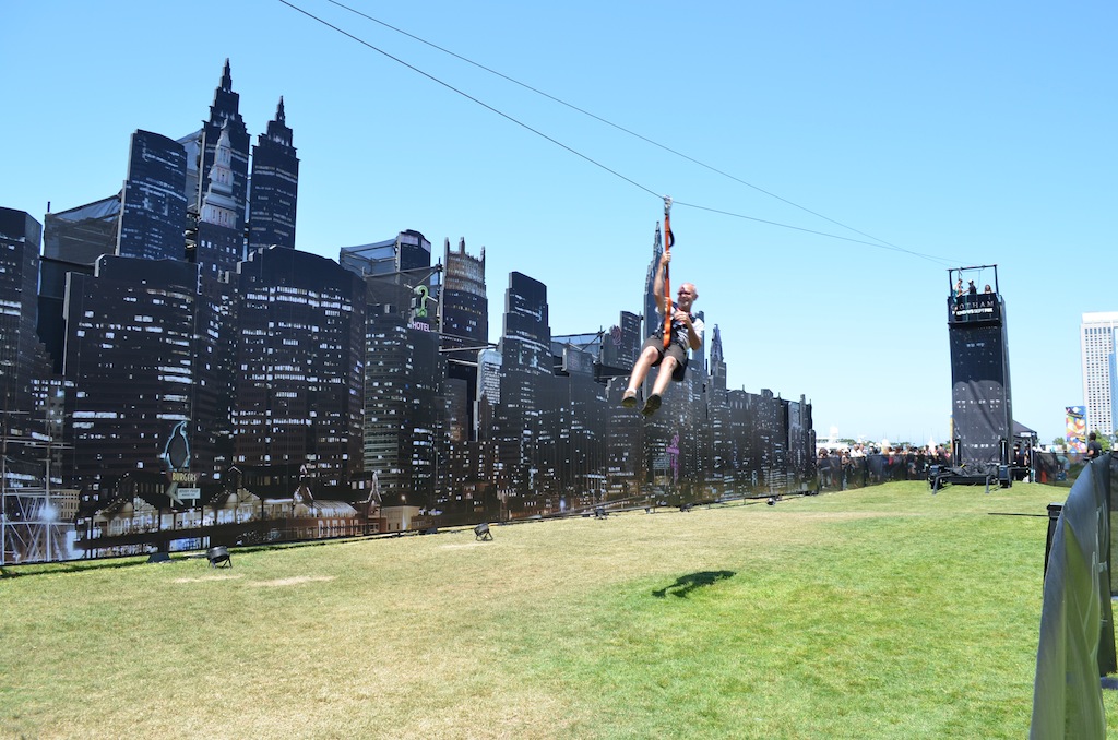 Comic-Con 2014 Gotham Zipline