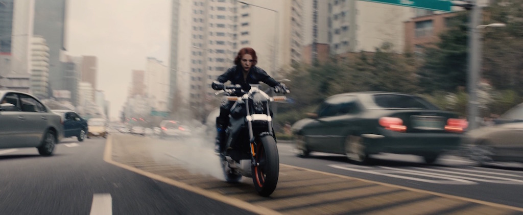Avengers 2 Age of Utlron Screenshot Black Widow Motorcycle