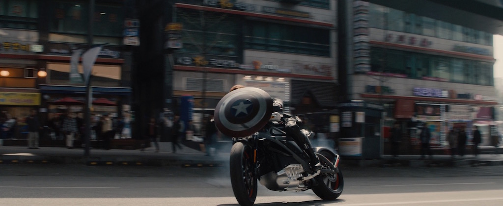 Avengers 2 Age of Utlron Screenshot Captain America Shield and Motorcycle
