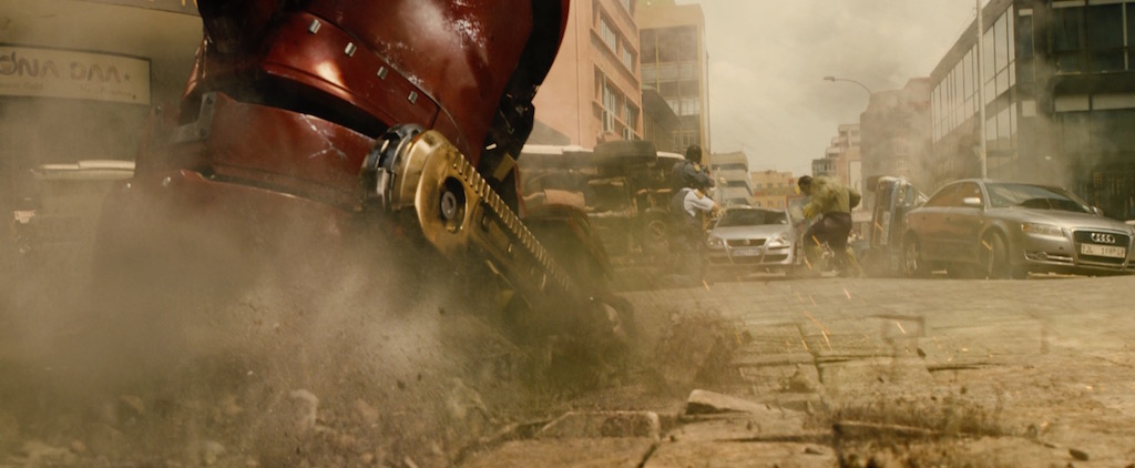 Avengers 2 Age of Utlron Screenshot Hulkbuster Foot