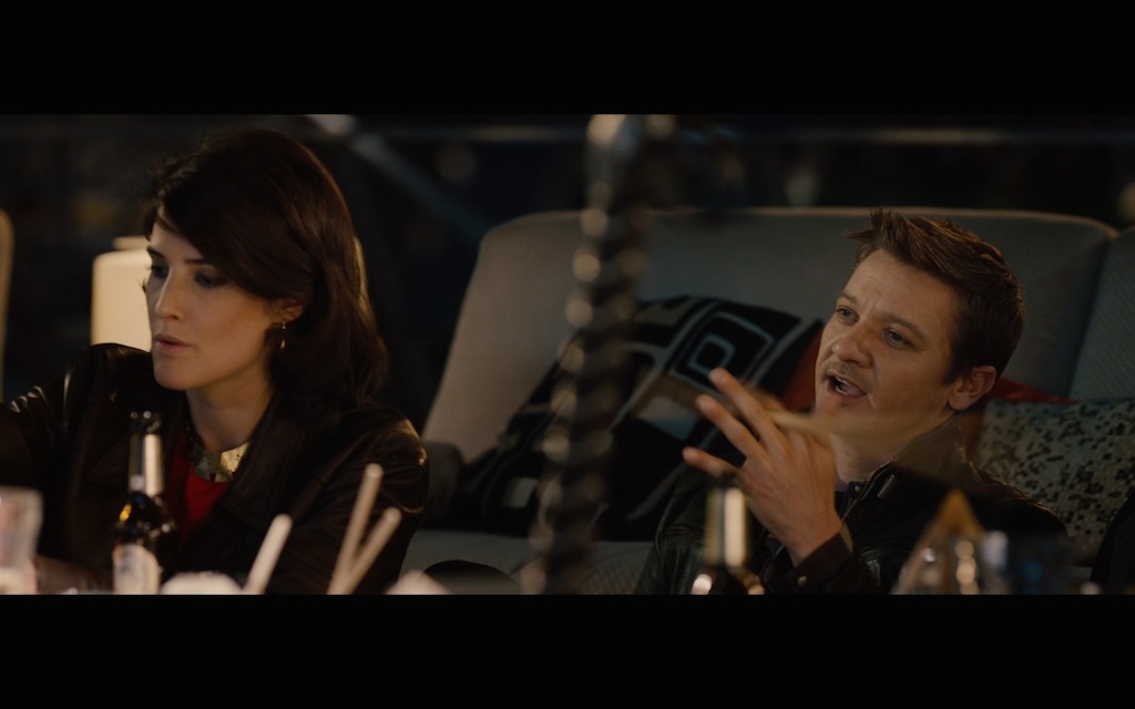 Avengers Age of Ultron Screenshot Maria Hill and Hawkeye