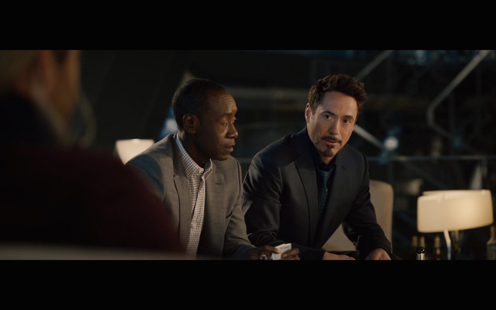 Avengers Age of Ultron Screenshot Rhodey and Tony Stark