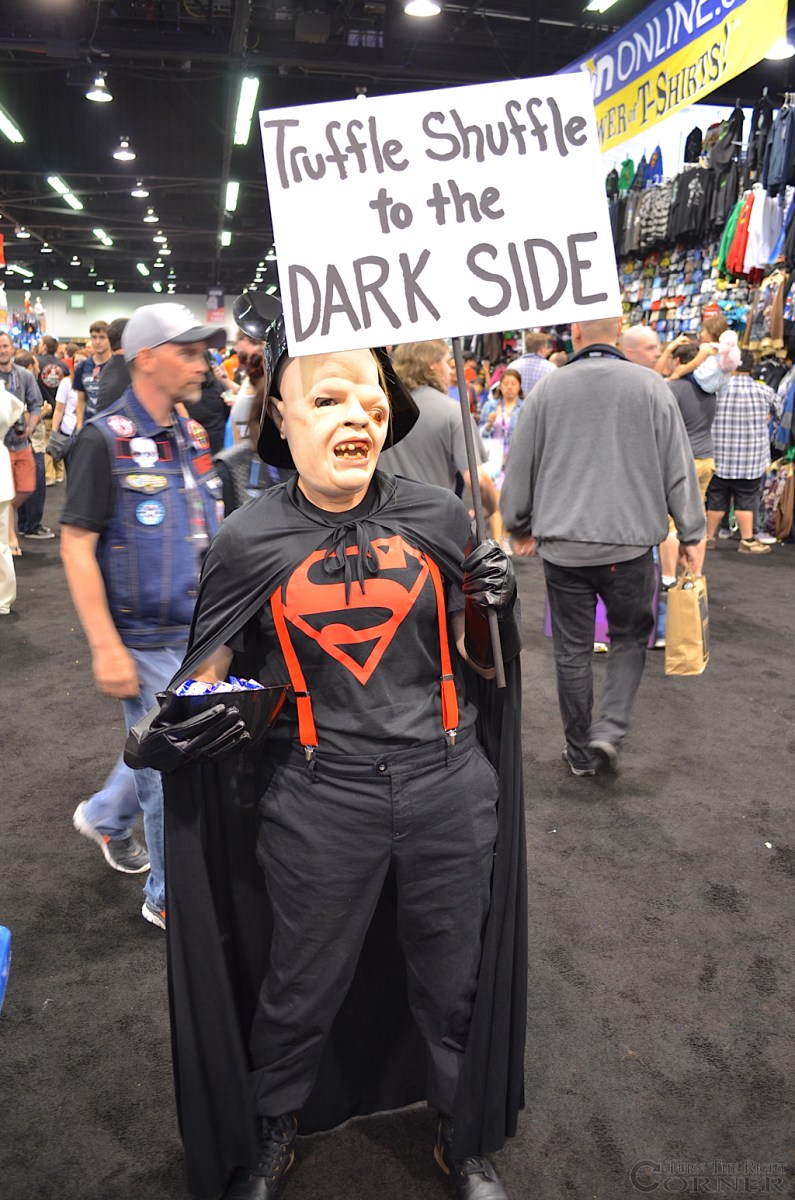 Star Wars Celebration 2015 Sloth Goonies