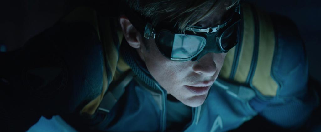 Star Trek Beyond Teaser Screenshot Chris Pine Captain Kirk Goggles