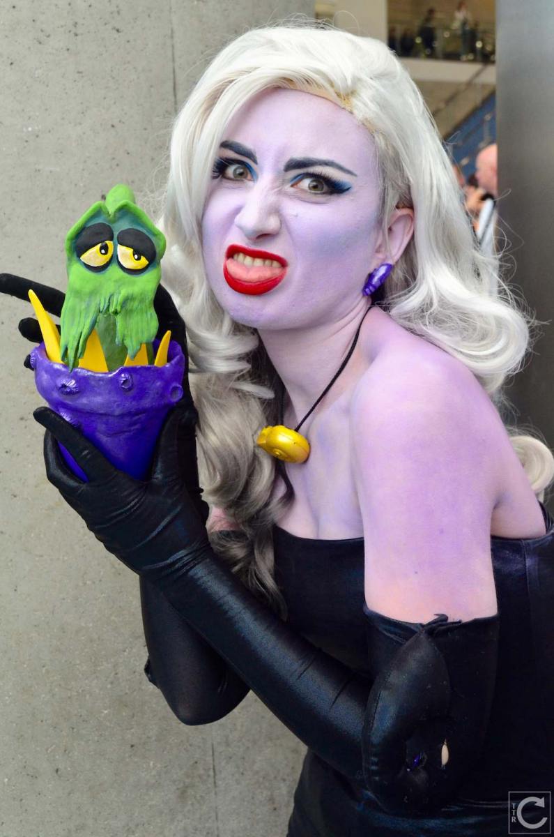 WonderCon 2016 Cosplay Funny Outtakes 116 Ursula Poison Ivy