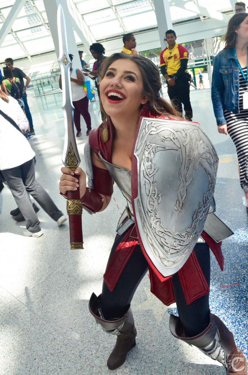 WonderCon 2016 Cosplay Funny Outtakes 15 Lady Sif Thor