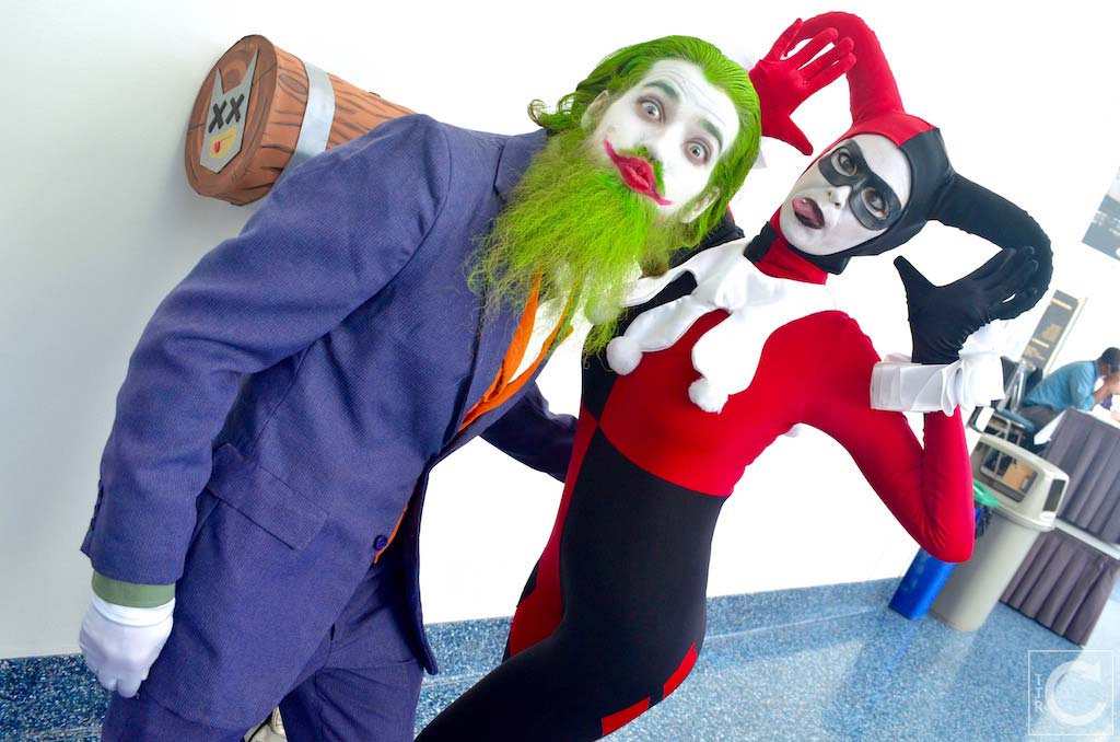 WonderCon 2016 Cosplay Funny Outtakes 16 Joker Harley Quinn