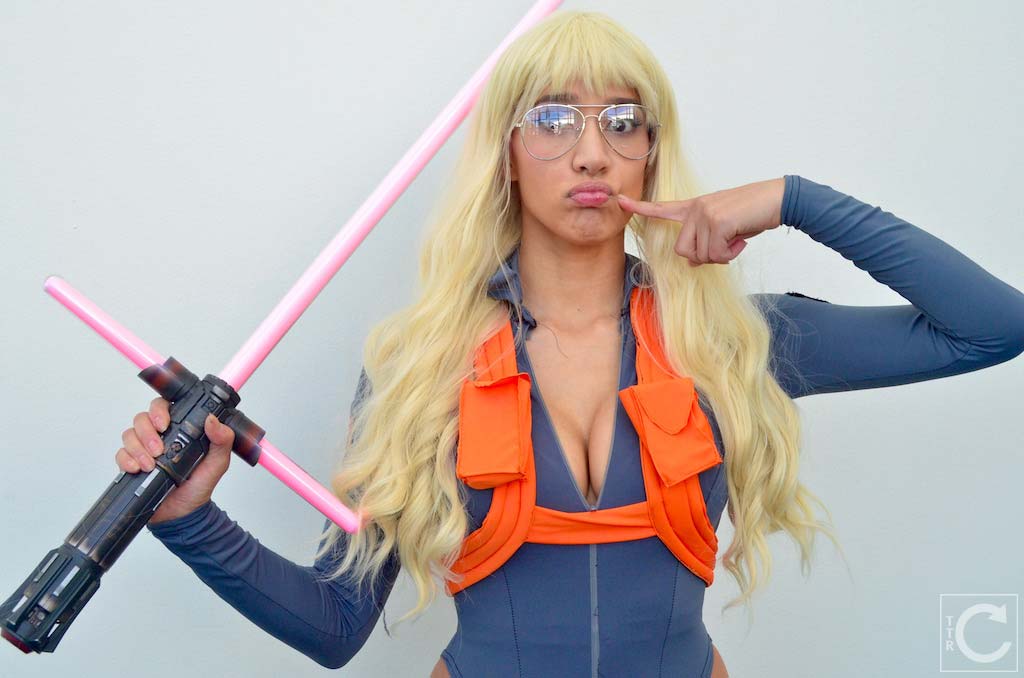 WonderCon 2016 Cosplay Funny Outtakes 18 Matt SNL Milynn Sarley