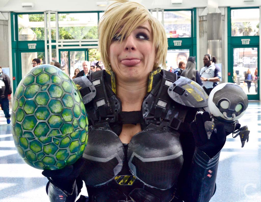 WonderCon 2016 Cosplay Funny Outtakes 24 Sergeant Calhoun