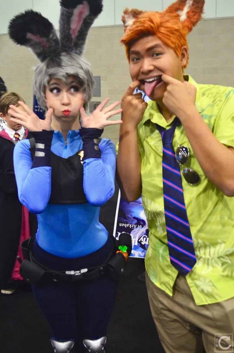 WonderCon 2016 Cosplay Funny Outtakes 66 Nick Wilde Judy Hopps Zootopia