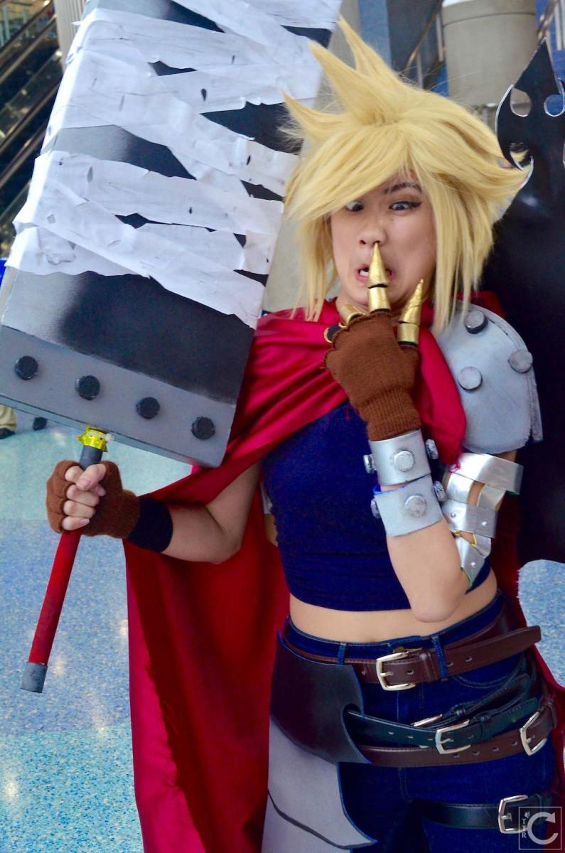 WonderCon 2016 Cosplay Funny Outtakes 69 Cloud Strife Kingdom Hearts