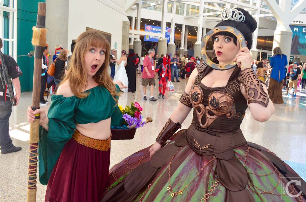 WonderCon 2016 Cosplay Funny Outtakes 76 Xena Gabrielle