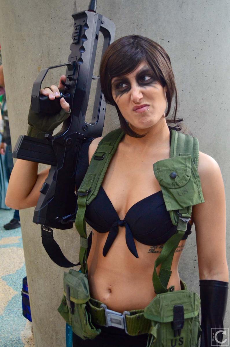 WonderCon 2016 Cosplay Funny Outtakes 85 Quiet Metal Gear Solid V The Phantom Pain
