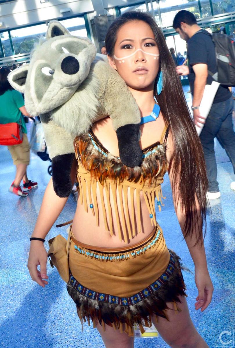 WonderCon 2016 Cosplay Funny Outtakes 93 Pocahontas