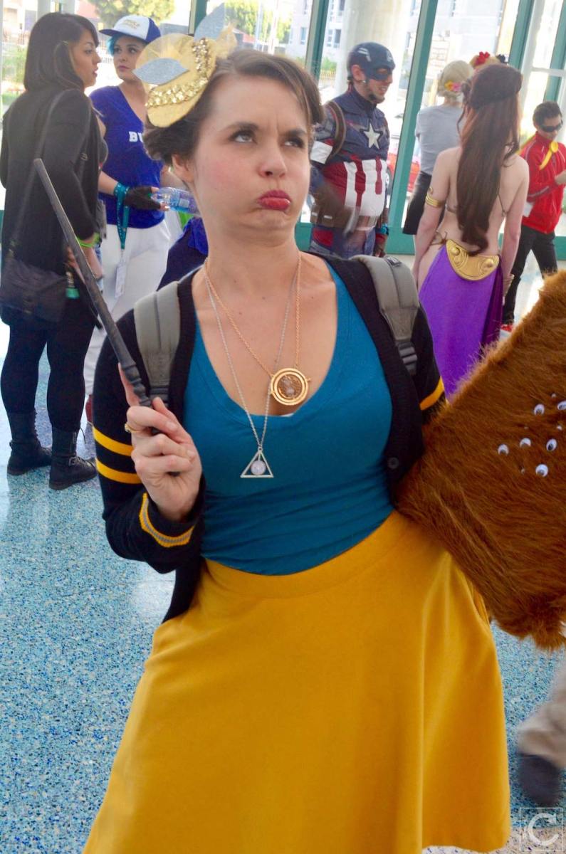 WonderCon 2016 Cosplay Funny Outtakes 95 Hufflepuff Student