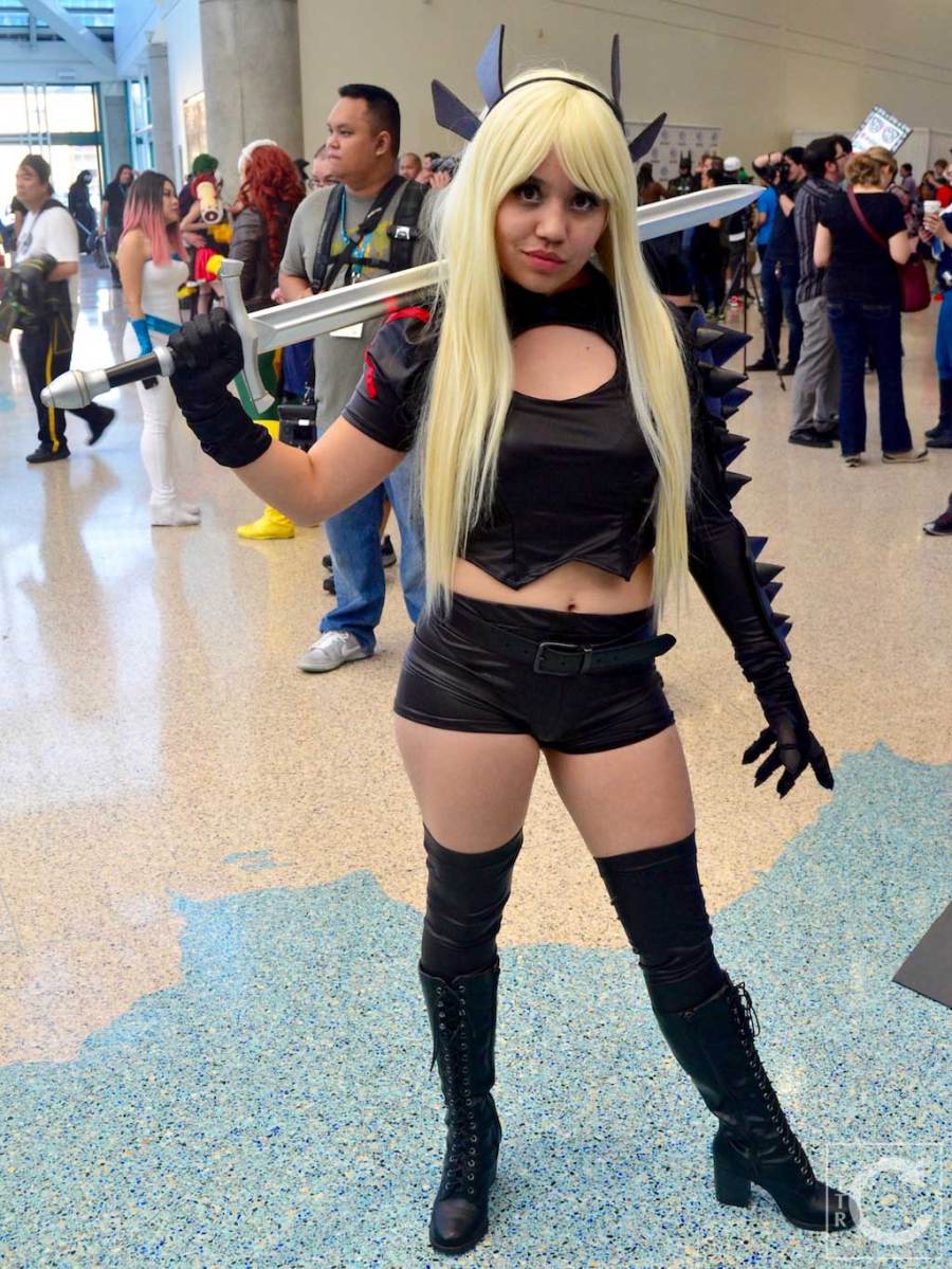 WonderCon Cosplay Saturday 2016 187 Toothless How to Train Your Dragon Girl
