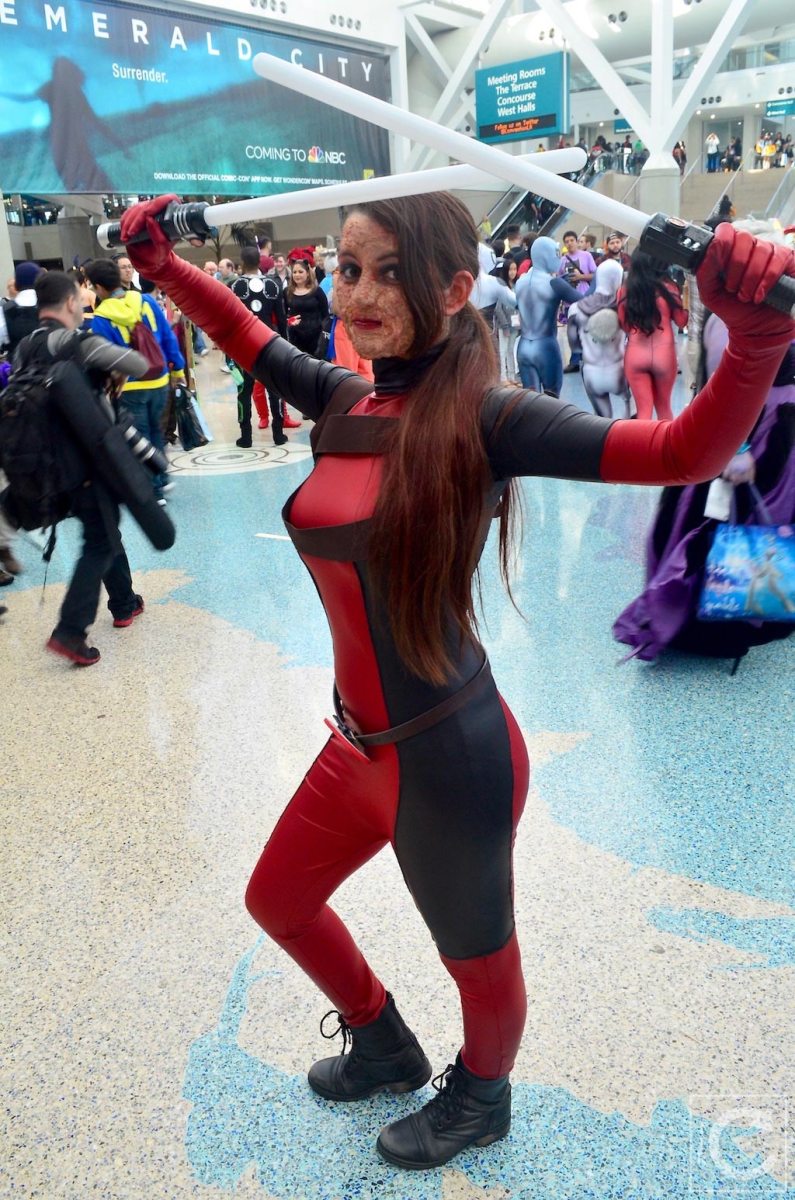 WonderCon Cosplay Sunday 2016 88 Lady Deadpool Star Wars