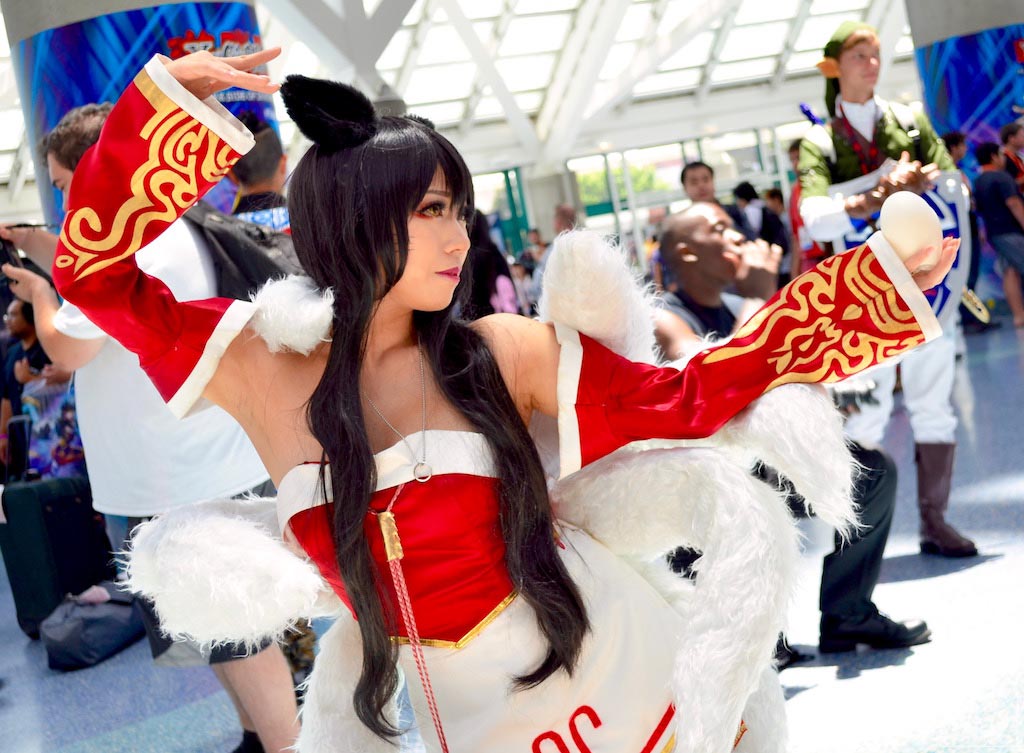 Anime Expo 2016 Cosplay 59 Ahri League of Legends