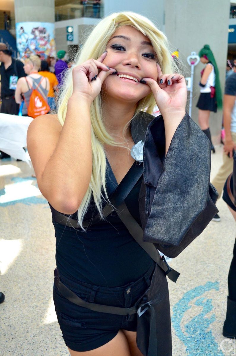Anime Expo 2016 Cosplay Funny 46 Cloud Strife Crossplay Advent Children Final Fantasy VII