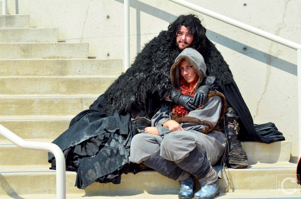 san-diego-comic-con-2016-cosplay-121-jon-snow-ygritte-game-of-thrones