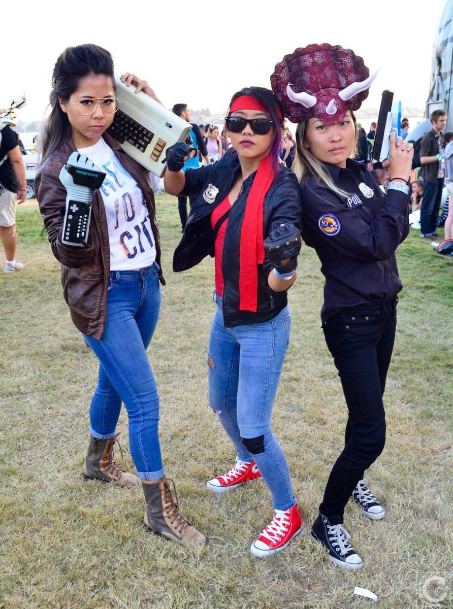 san-diego-comic-con-2016-cosplay-174-kung-fury-triceracops-hackerman