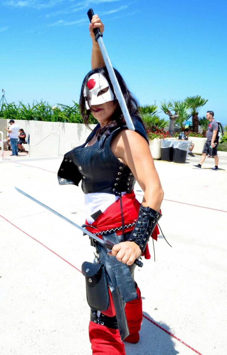 san-diego-comic-con-2016-cosplay-21-katana-suicide-squad