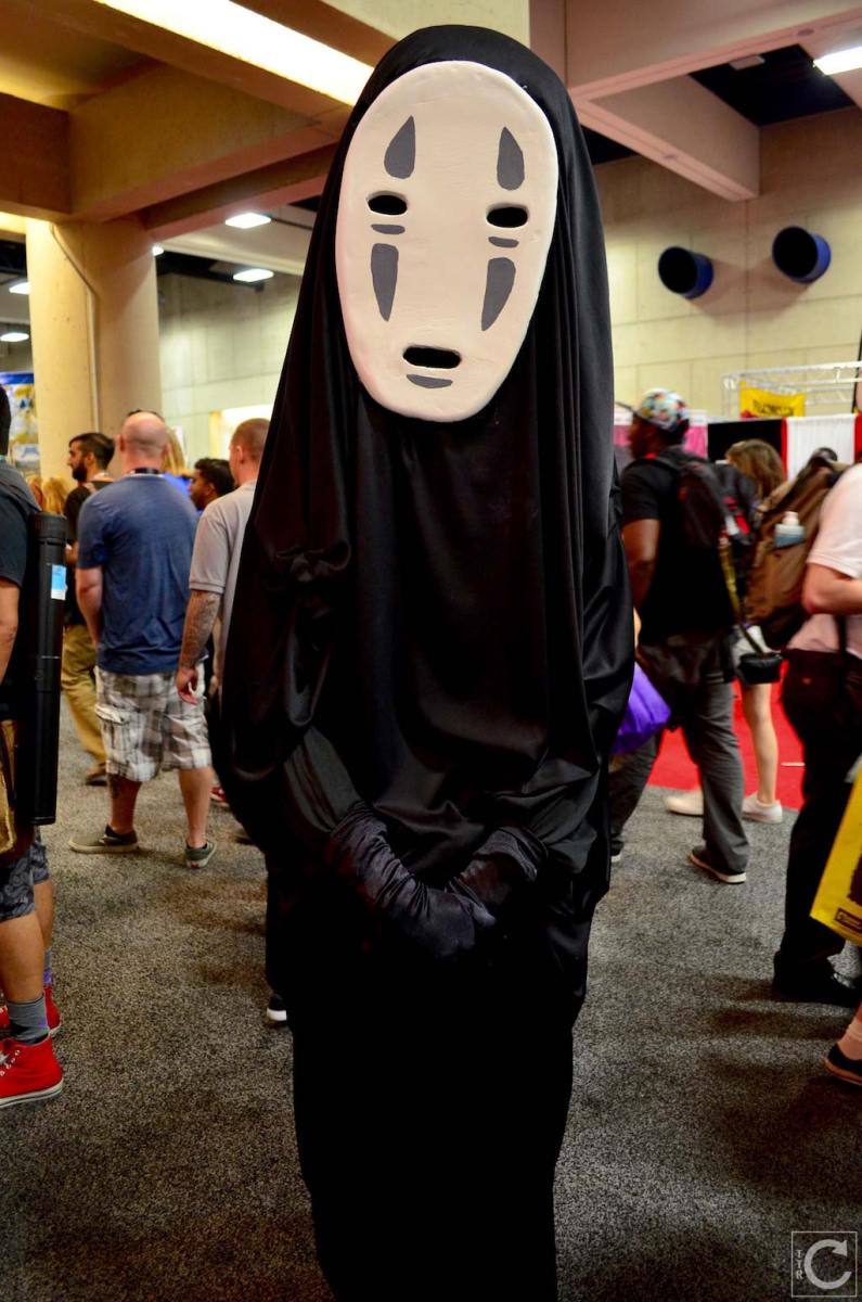 san-diego-comic-con-2016-cosplay-39-no-face-spirited-away