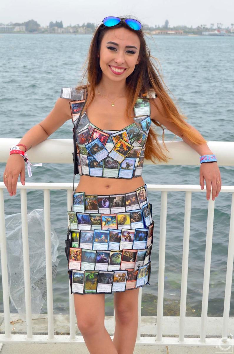 san-diego-comic-con-2016-cosplay-42-magic-the-gathering-dress