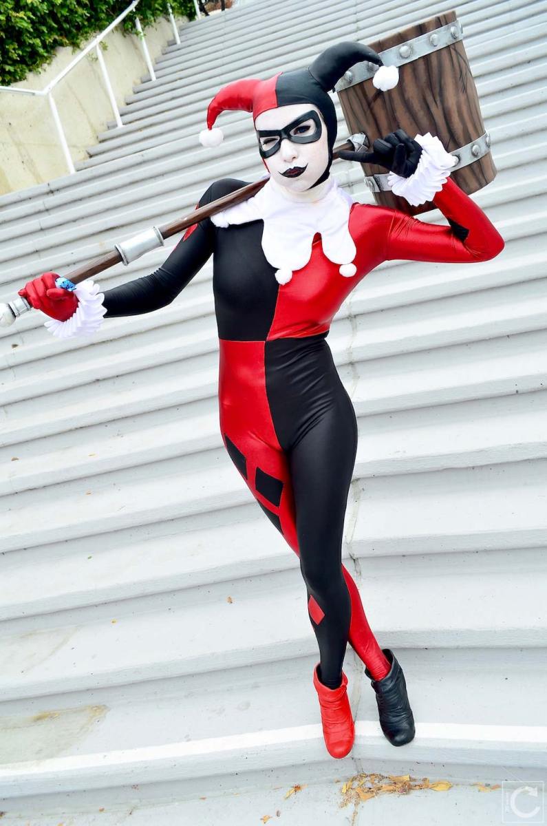 san-diego-comic-con-2016-cosplay-outtakes-15-classic-harley-quinn