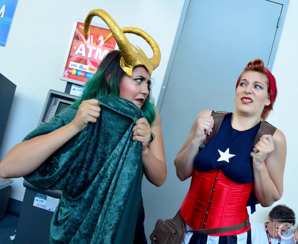 san-diego-comic-con-2016-cosplay-outtakes-34-lady-loki-captain-america