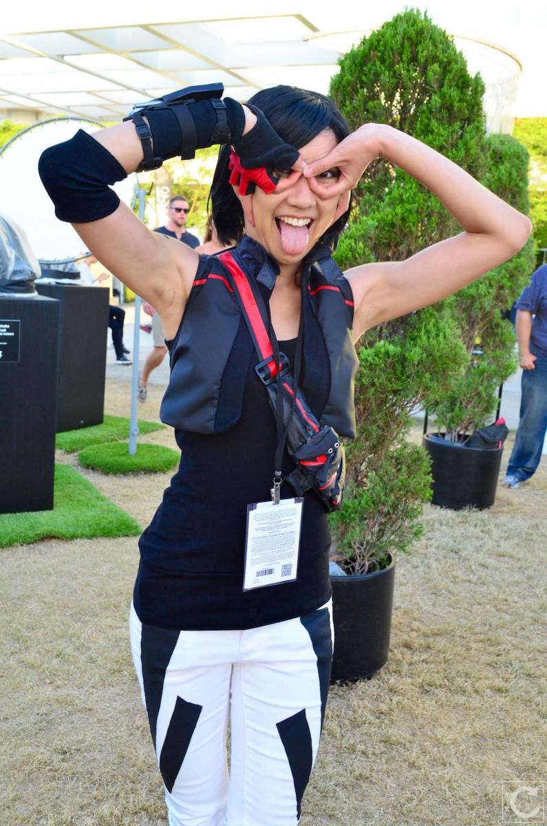 san-diego-comic-con-2016-cosplay-outtakes-54-faith-mirrors-edge
