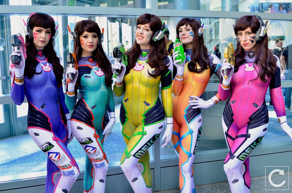 WonderCon 2017 Cosplay Overwatch D.Va 2