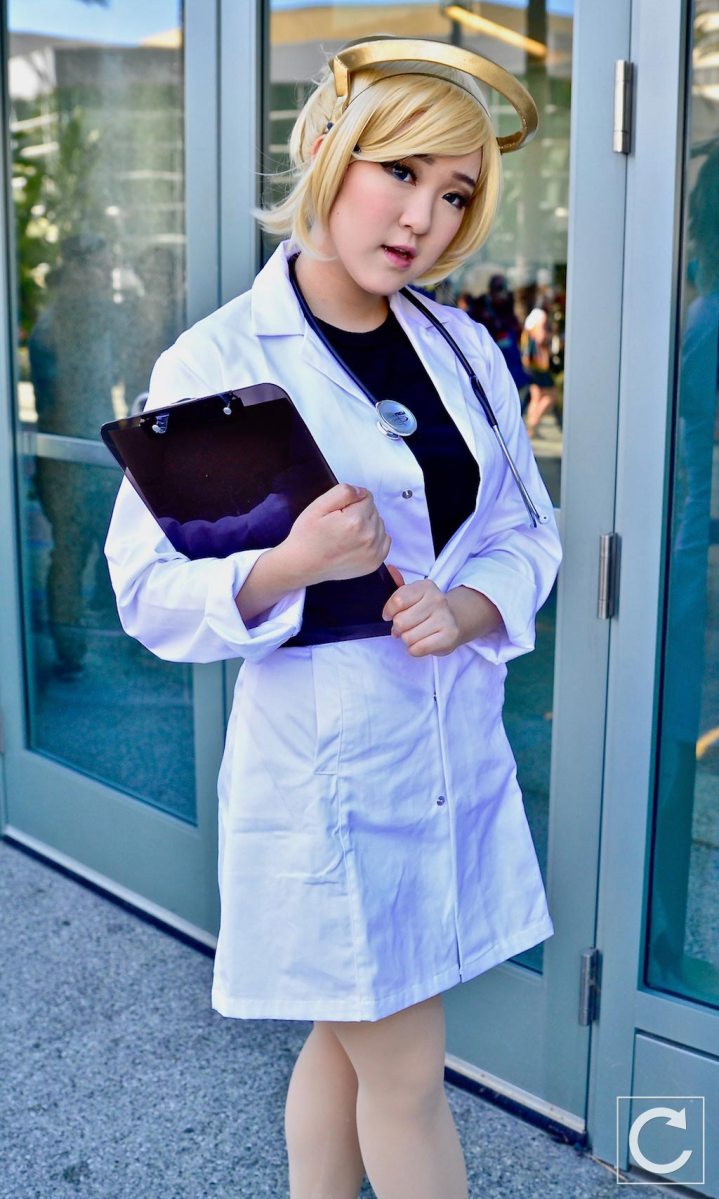 WonderCon 2017 Cosplay Mercy Overwatch