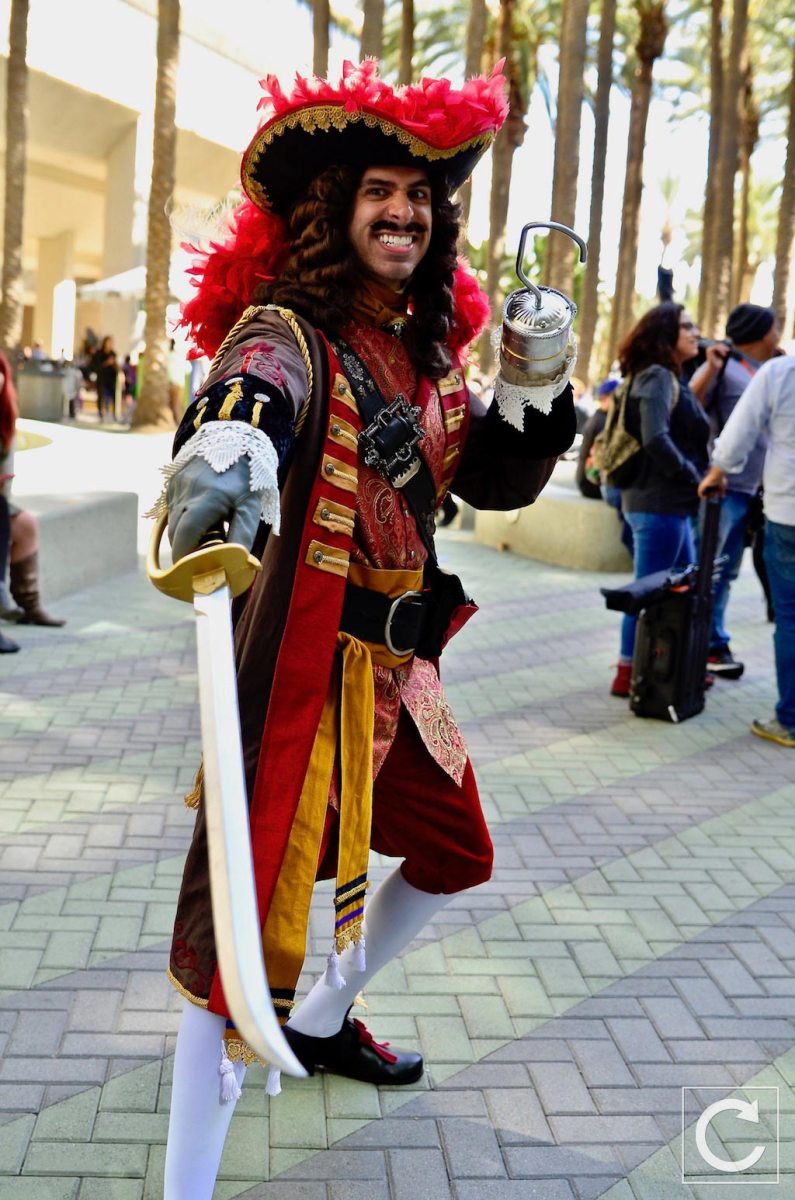 WonderCon 2017 Cosplay Hook Peter Pan
