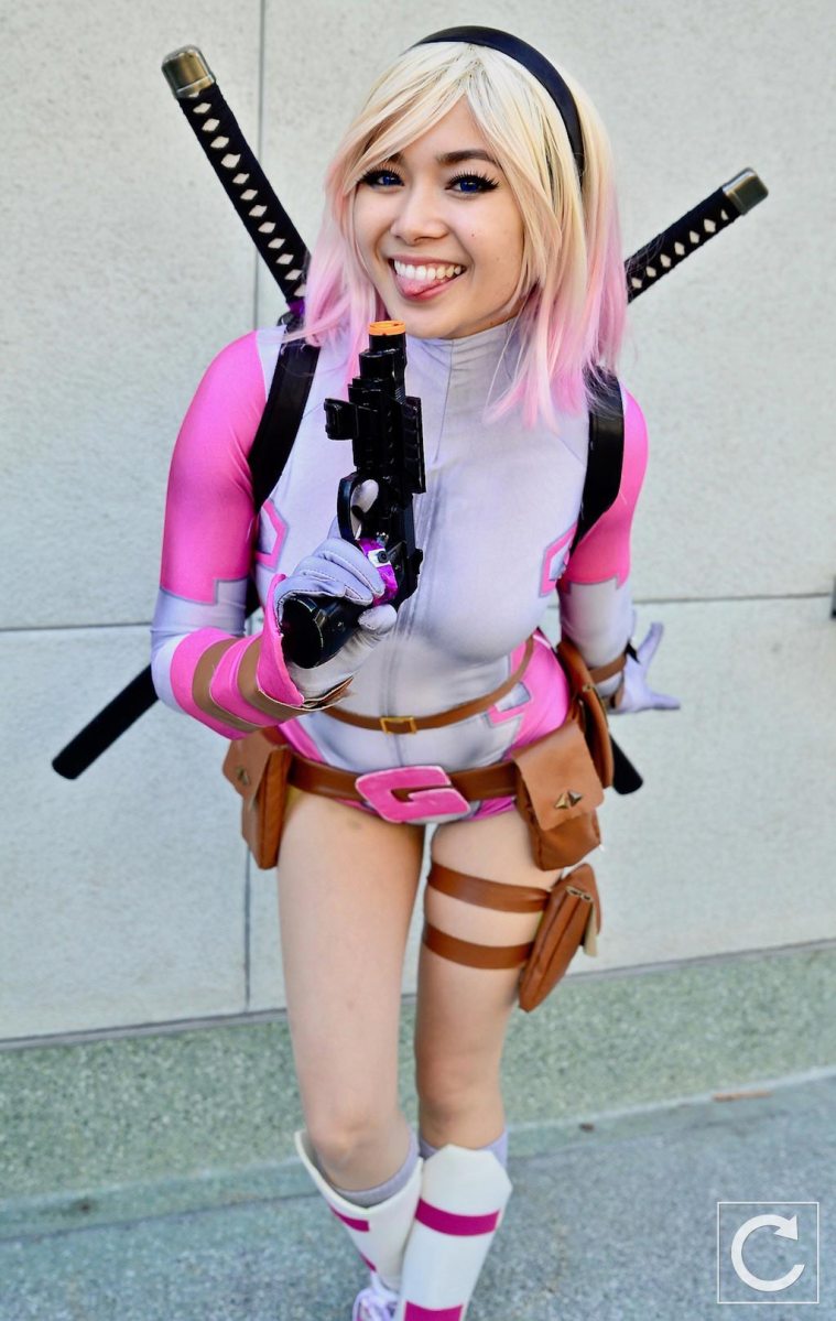 WonderCon 2017 Cosplay Funny Gwenpool 2
