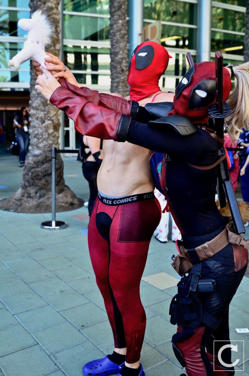 WonderCon 2017 Cosplay Funny Lady Deadpool
